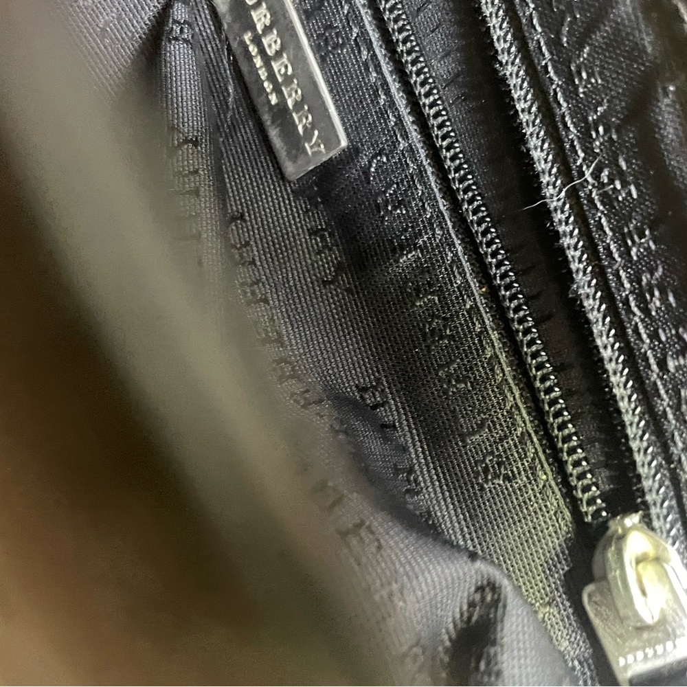 Burberry Beige and Black Plaid Tote with Wallet - Picture 6 of 13